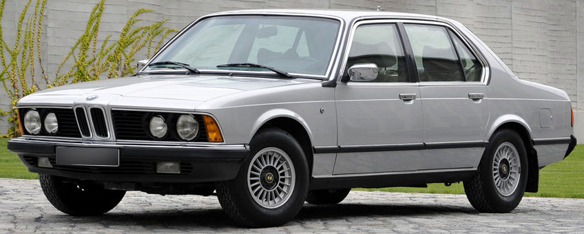 Замена задних тормозных колодок дискового тормоза BMW 7 (E23) 3.2 732i 200 л.с. 1983-1986